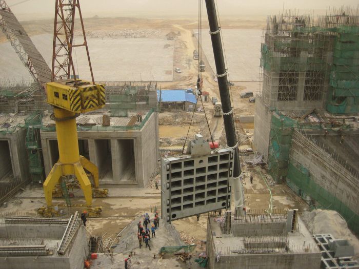 南京平面鋼制閘門安裝 南京平面鋼制閘門安裝