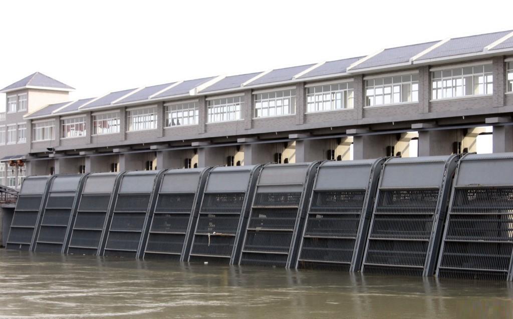 HQN型回轉(zhuǎn)式清污機(jī)